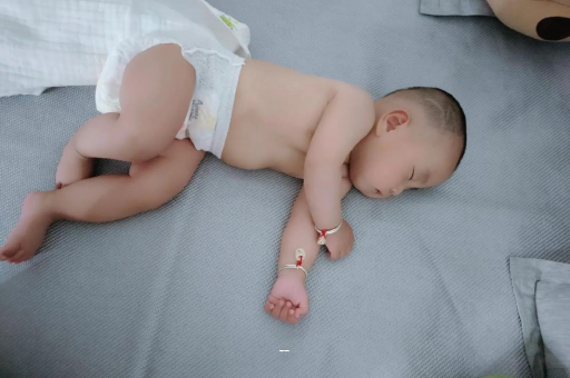 澧县宝宝突然很多眼屎